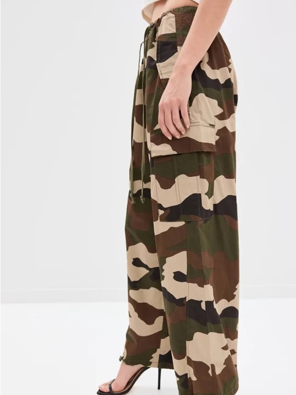 Good American Camo Cargo Pants Fatigue Green Size S NWT $139 - Picture 6 of 15